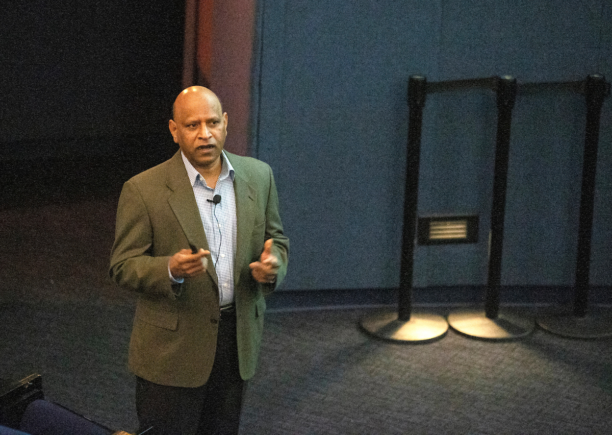 Dr Sastry Pamidi Razor 04 mw 020420 (2).jpg